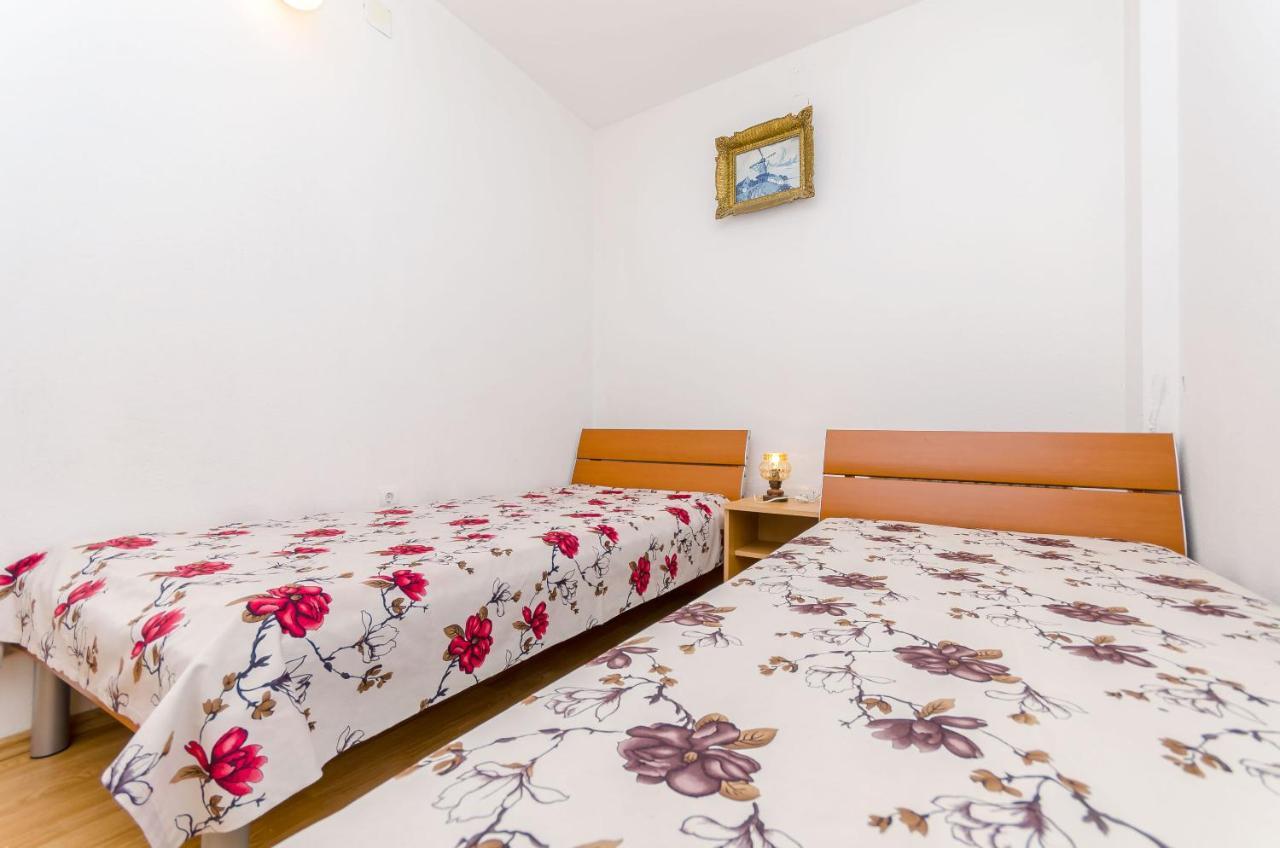 Apartments Kursan Trogir Ngoại thất bức ảnh